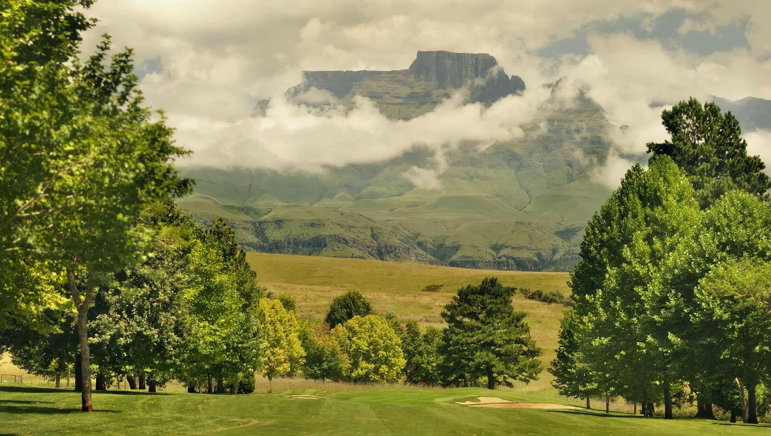Golf green below the Drakensberg Amphitheatre